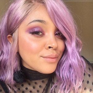 Lilac wig with ash root